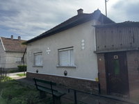 Eladó családi ház, Algyőn 66 M Ft, 3+1 szobás