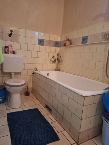 Eladó családi ház, Mérán 19.5 M Ft, 2 szobás