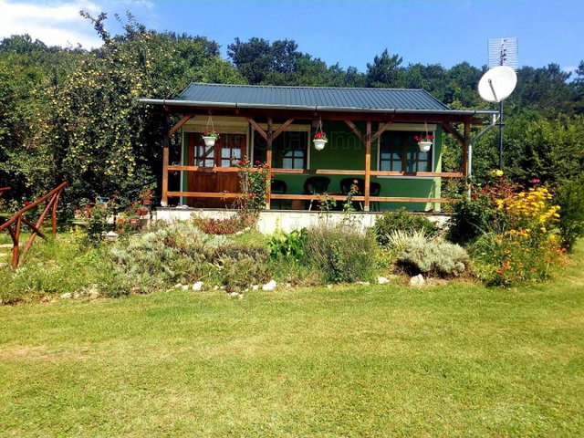 Eladó mezogazdasagi ingatlan, Balatonfüreden 35 M Ft, 1 szobás