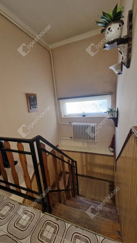 Eladó családi ház, Súron 50.9 M Ft, 3 szobás