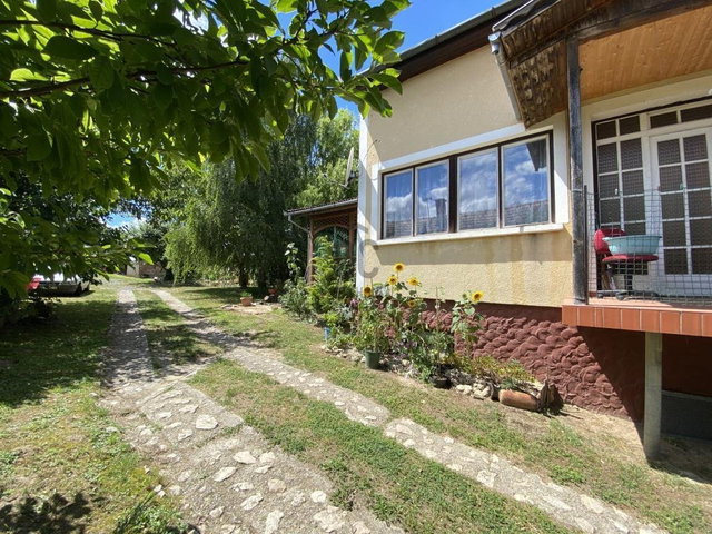 Eladó családi ház, Zalavégen 49 M Ft, 3 szobás