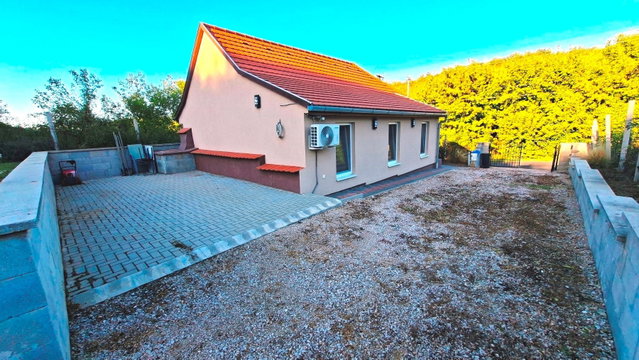 Eladó családi ház, Nádasdladányban 42.9 M Ft, 1+1 szobás