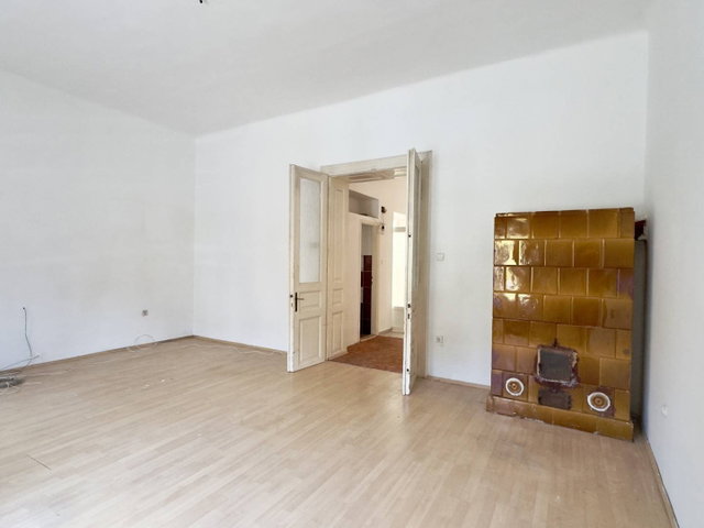 Eladó téglalakás, Egerben 43.5 M Ft, 2 szobás