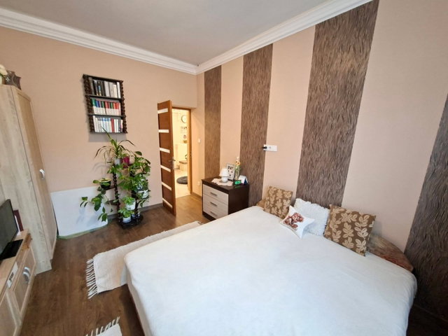 Eladó családi ház, Budapesten, XV. kerületben 79.9 M Ft