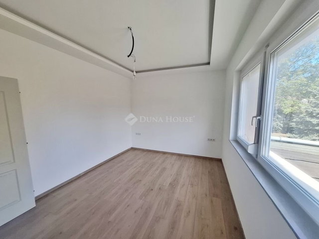 Eladó családi ház, Fóton 199 M Ft, 5 szobás