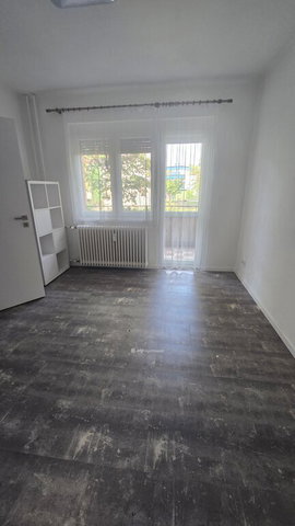 Eladó téglalakás, Mosonmagyaróváron 57 M Ft, 2 szobás