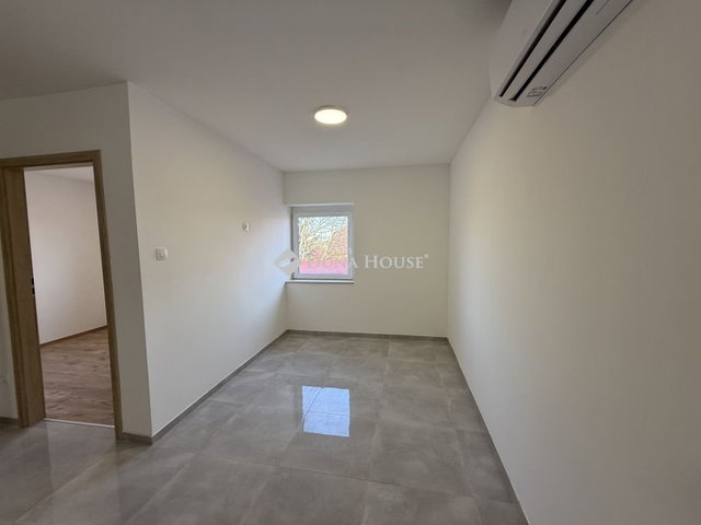 Eladó téglalakás, Tokodon 29.9 M Ft, 2 szobás