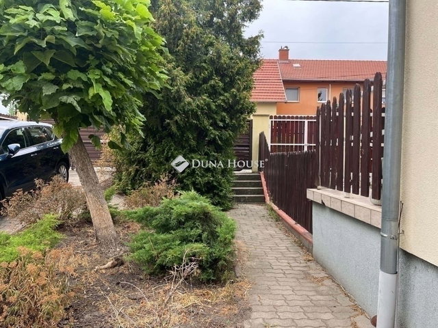 Eladó sorház, Budapesten, XVII. kerületben 144.8 M Ft, 5 szobás