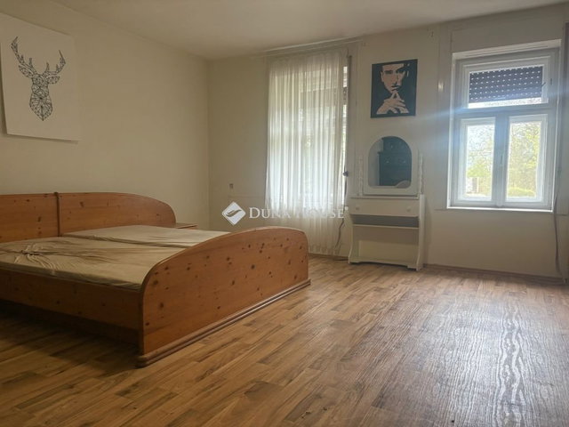 Eladó családi ház, Mezőkomáromban 39.9 M Ft, 4 szobás