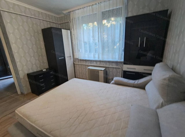 Kiadó panellakás, albérlet, Törökszentmiklóson 120 E Ft / hó