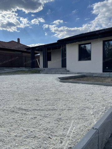 Eladó családi ház, Ócsán 149.5 M Ft, 3+1 szobás