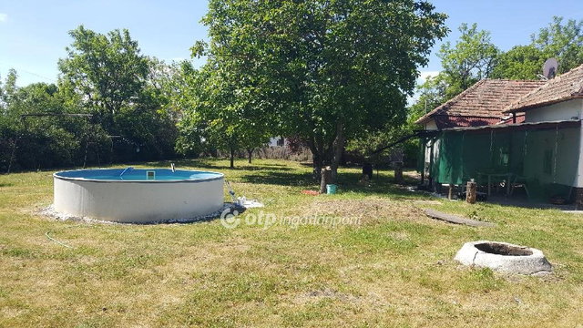Eladó családi ház, Sarudon 25.99 M Ft, 2 szobás