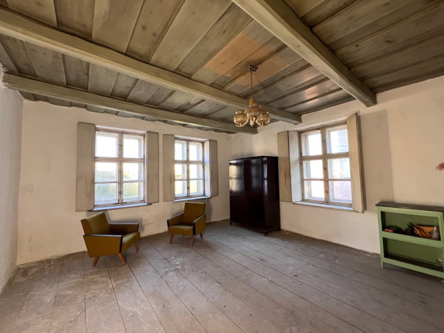 Eladó családi ház, Nyergesújfaluban 32.7 M Ft, 2 szobás