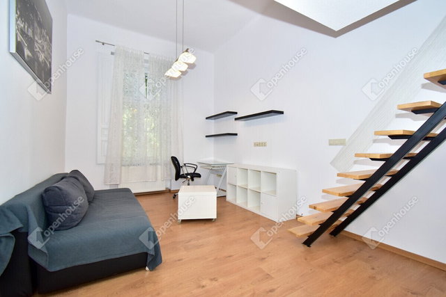 Kiadó téglalakás, albérlet, Szegeden 180 E Ft / hó, 1 szobás