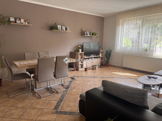 Eladó családi ház, Dióskálon 65 M Ft, 5 szobás