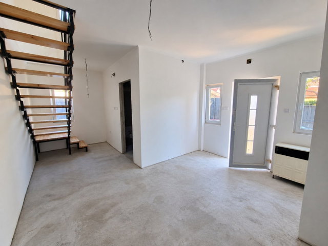 Eladó családi ház, Budapesten, XX. kerületben 54.9 M Ft