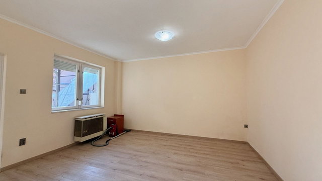 Kiadó családi ház, albérlet, Debrecenben 135 E Ft / hó
