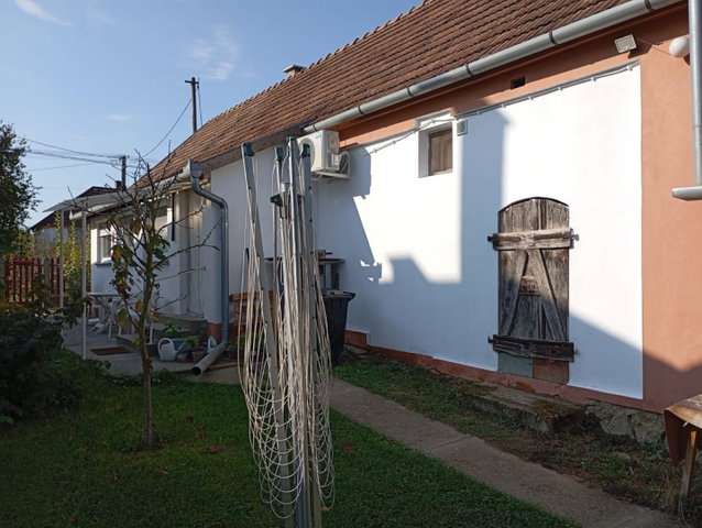 Eladó családi ház, Lakócsán 23 M Ft, 2 szobás