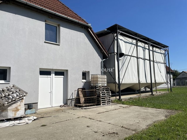 Eladó ipari ingatlan, Vasváron 130 M Ft / költözzbe.hu