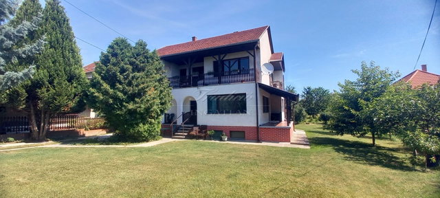 Eladó családi ház, Öttevényen 89 M Ft, 4 szobás