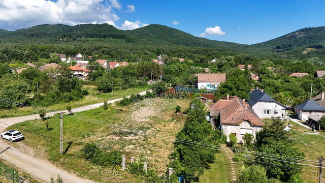 Eladó telek, Diósjenőn, Csokonai utcában 7.9 M Ft