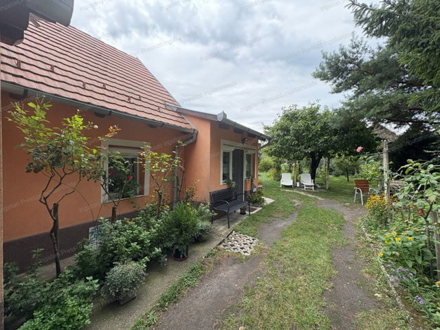 Eladó családi ház, Sümegen 45 M Ft, 3 szobás