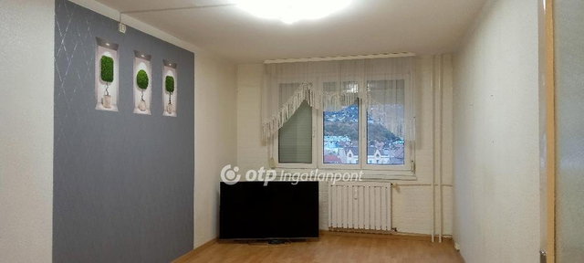 Eladó panellakás, Budapesten, III. kerületben 95 M Ft, 3 szobás