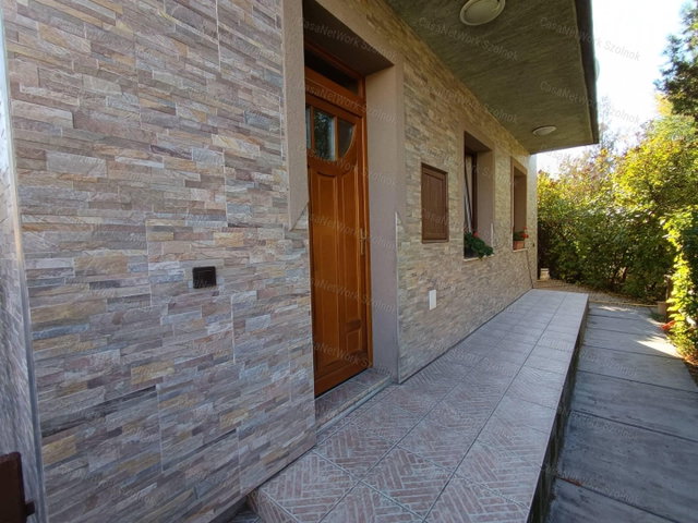 Eladó családi ház, Szolnokon 74.9 M Ft, 3+1 szobás