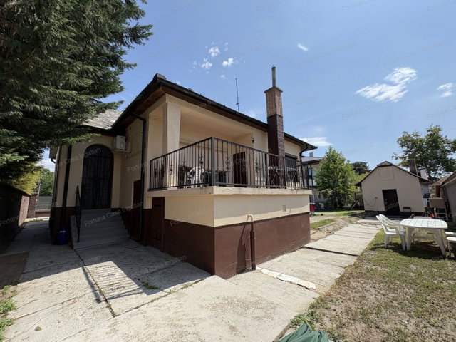 Eladó családi ház, Kecskeméten 129 M Ft, 4 szobás