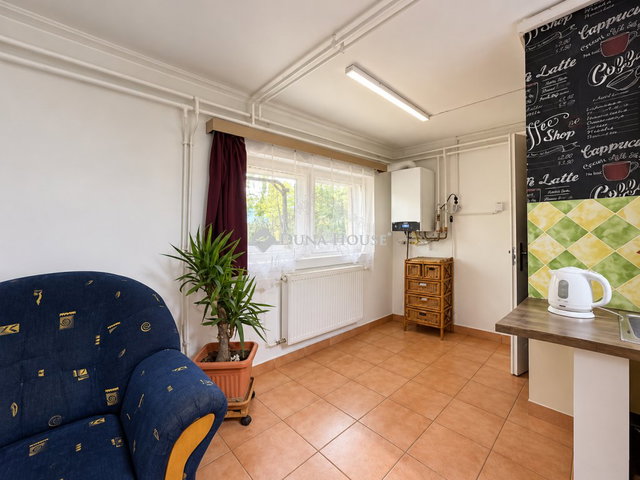 Eladó családi ház, Szentlőrinckátán 54 M Ft, 5 szobás