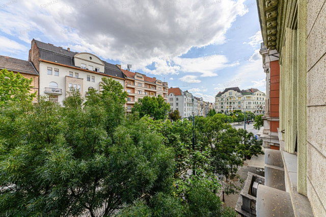 Eladó téglalakás, Budapesten, XI. kerületben 144.9 M Ft