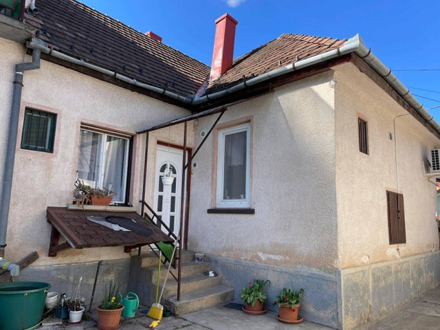 Eladó családi ház, Pilisvörösváron 84.9 M Ft, 4 szobás