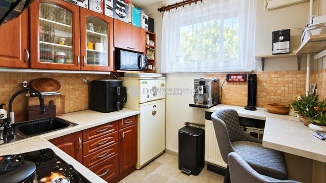 Eladó panellakás, Budapesten, XVIII. kerületben 71 M Ft