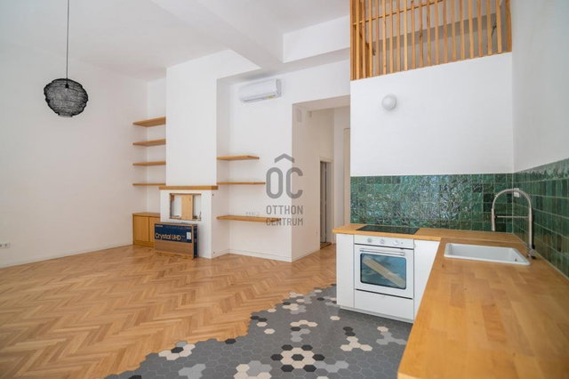 Eladó téglalakás, Budapesten, VI. kerületben 220 M Ft, 4 szobás