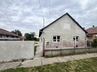 Eladó családi ház