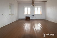 Eladó családi ház, Tótkomlóson 6 M Ft, 2 szobás