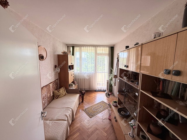 Eladó panellakás, Miskolcon 32.49 M Ft, 3 szobás