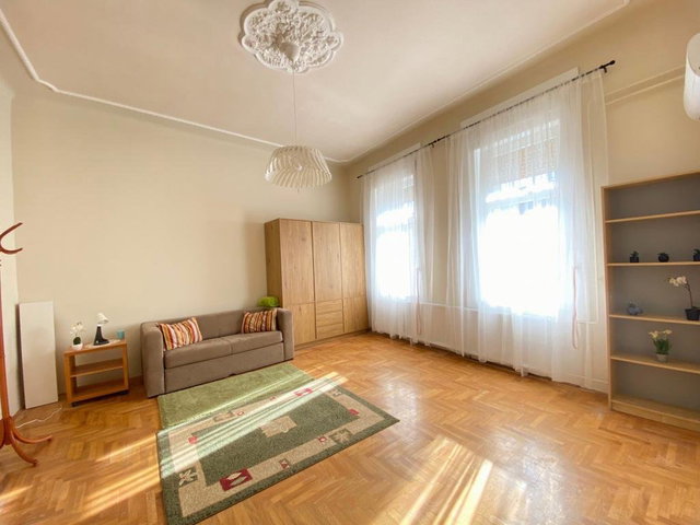Kiadó téglalakás, albérlet, Budapesten, XV. kerületben