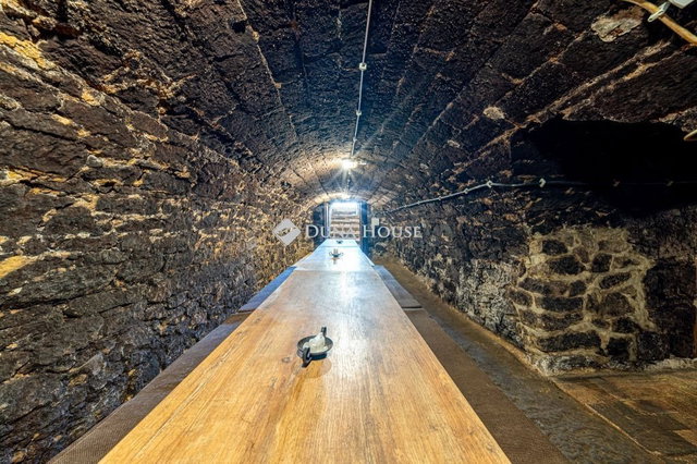 Eladó üzlethelyiség, Tokajban 129 M Ft / költözzbe.hu