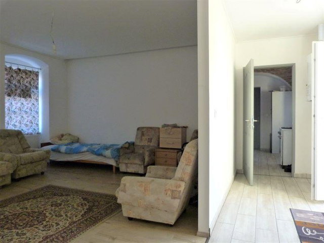 Eladó téglalakás, Mosonmagyaróváron 41.9 M Ft, 2+1 szobás