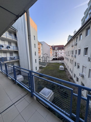 Eladó téglalakás, Budapesten, XV. kerületben 65.5 M Ft, 1 szobás