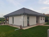 Eladó családi ház, Balatonmáriafürdőn 45.5 M Ft, 3 szobás