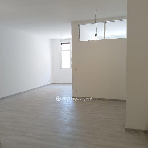 Eladó téglalakás, Budapesten, VI. kerületben 79.9 M Ft