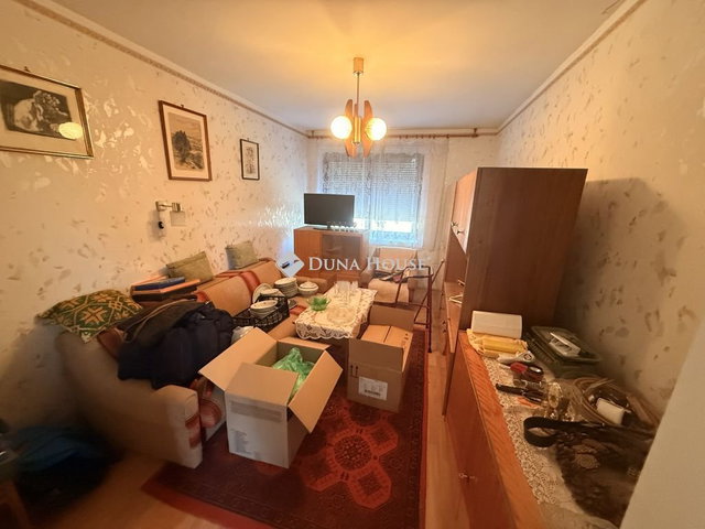 Eladó családi ház, Mosonszentmiklóson 44.9 M Ft, 3 szobás