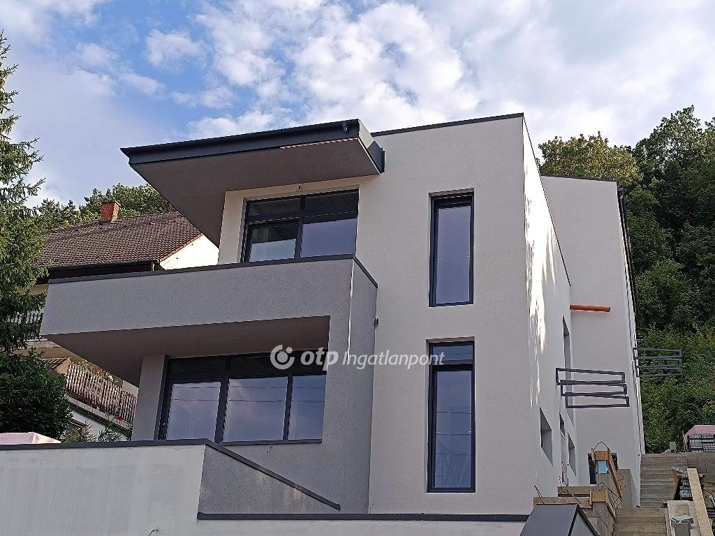 4 bed · 199m² · Sorház · 159.900.000 ft