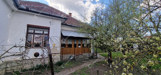 Eladó családi ház, Ongán 21.4 M Ft, 3 szobás
