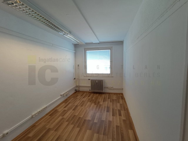 Kiadó iroda, Szegeden, Szilágyi utcában 50 E Ft / hó