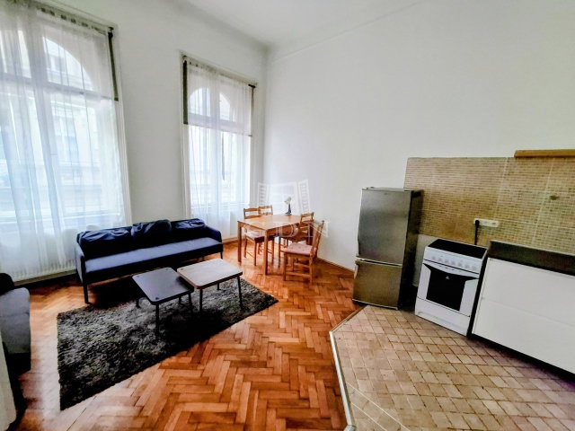 Eladó téglalakás, Budapesten, VI. kerületben, Szív utcában