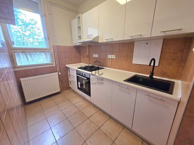 Eladó téglalakás, Budapesten, XIV. kerületben 85.5 M Ft