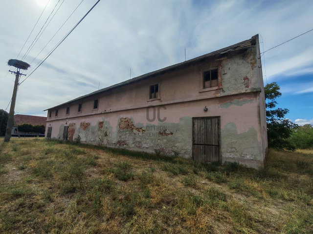 Eladó ipari ingatlan, Jászkarajenőn 20 M Ft
